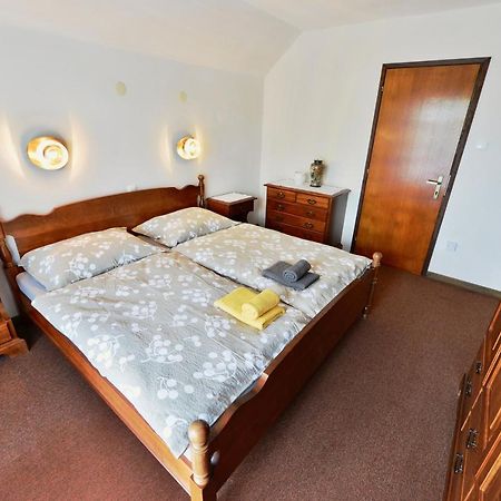 Holiday Home Davca سيركنو المظهر الخارجي الصورة